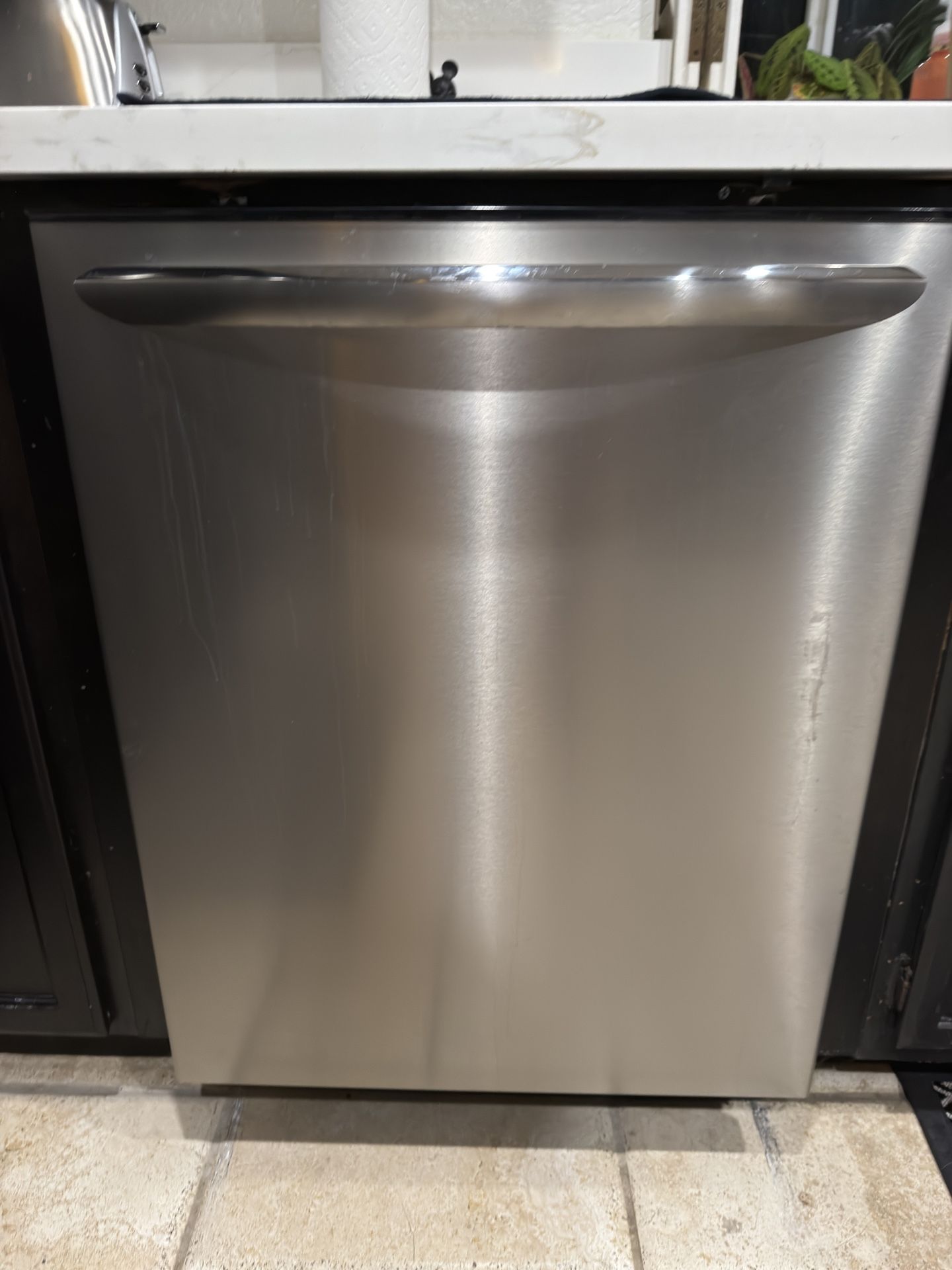 Frigidaire Gallery Dishwasher