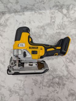 DEWALT 20V MAX XR Barrel Grip Jigsaw
