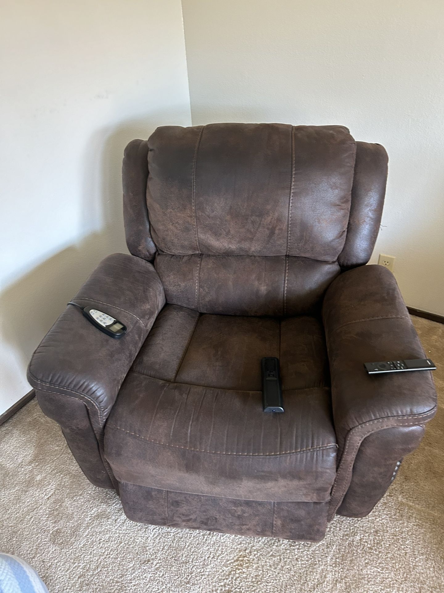 Costco Electric Open/close And Massage Recliner