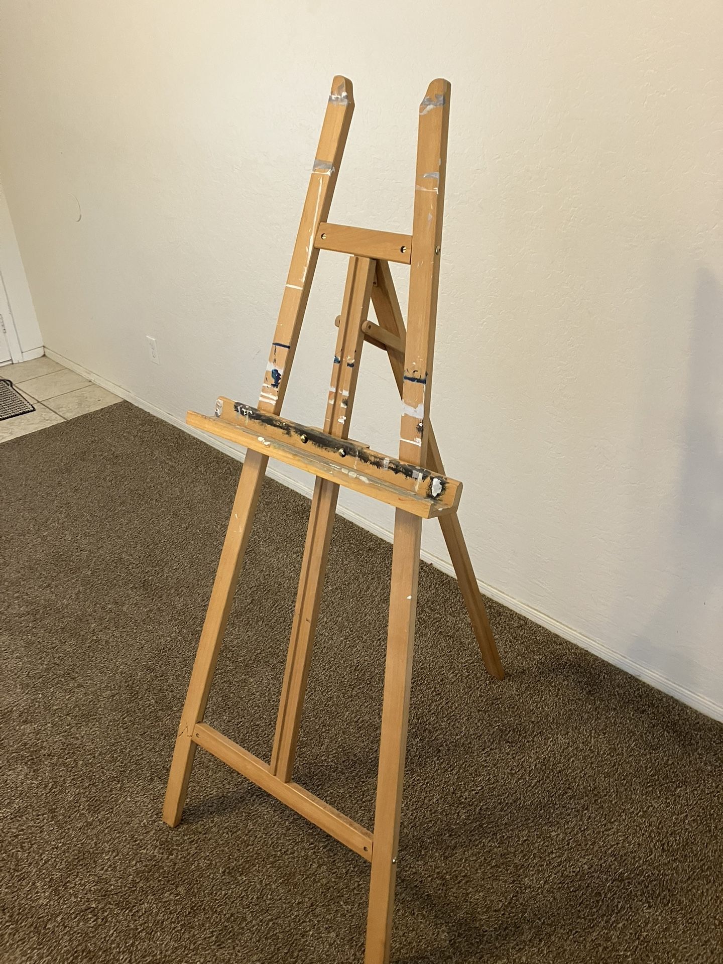 Easel