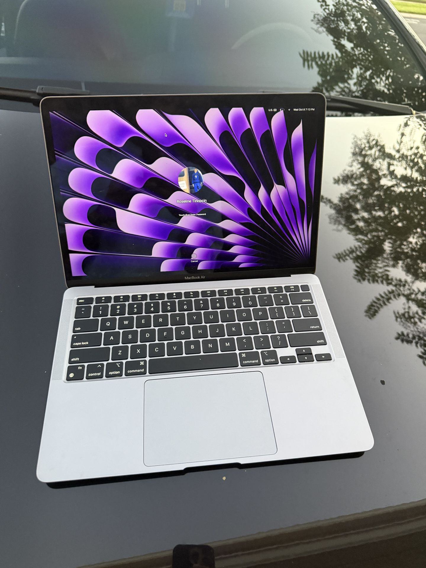 MacBook