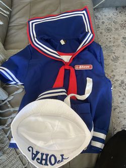 Steve costume ( stranger things) size teen x small
