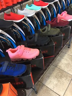 Tenis Velcro para niños y niñas