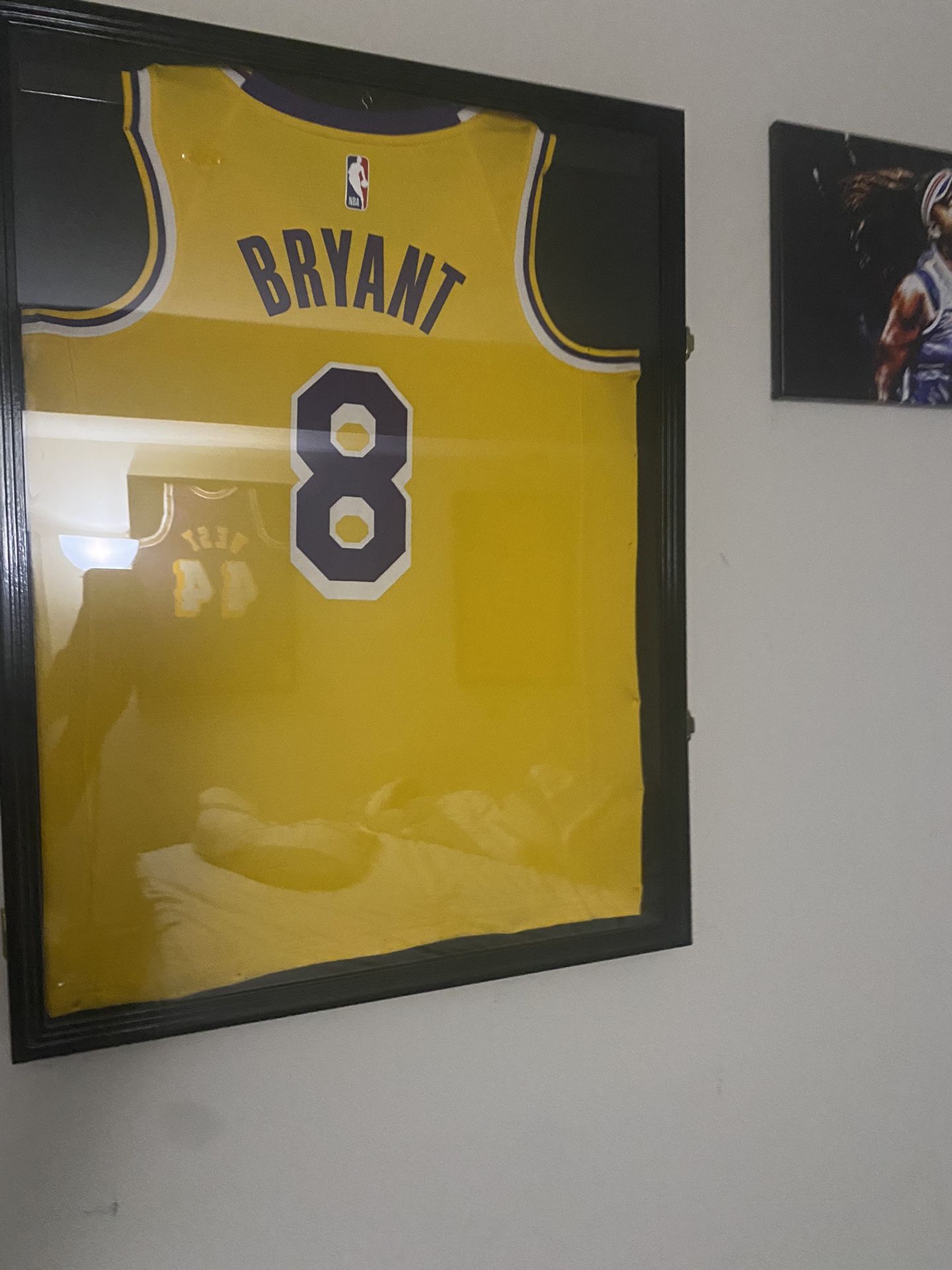 Kobe Bryant Jersey With Display Case