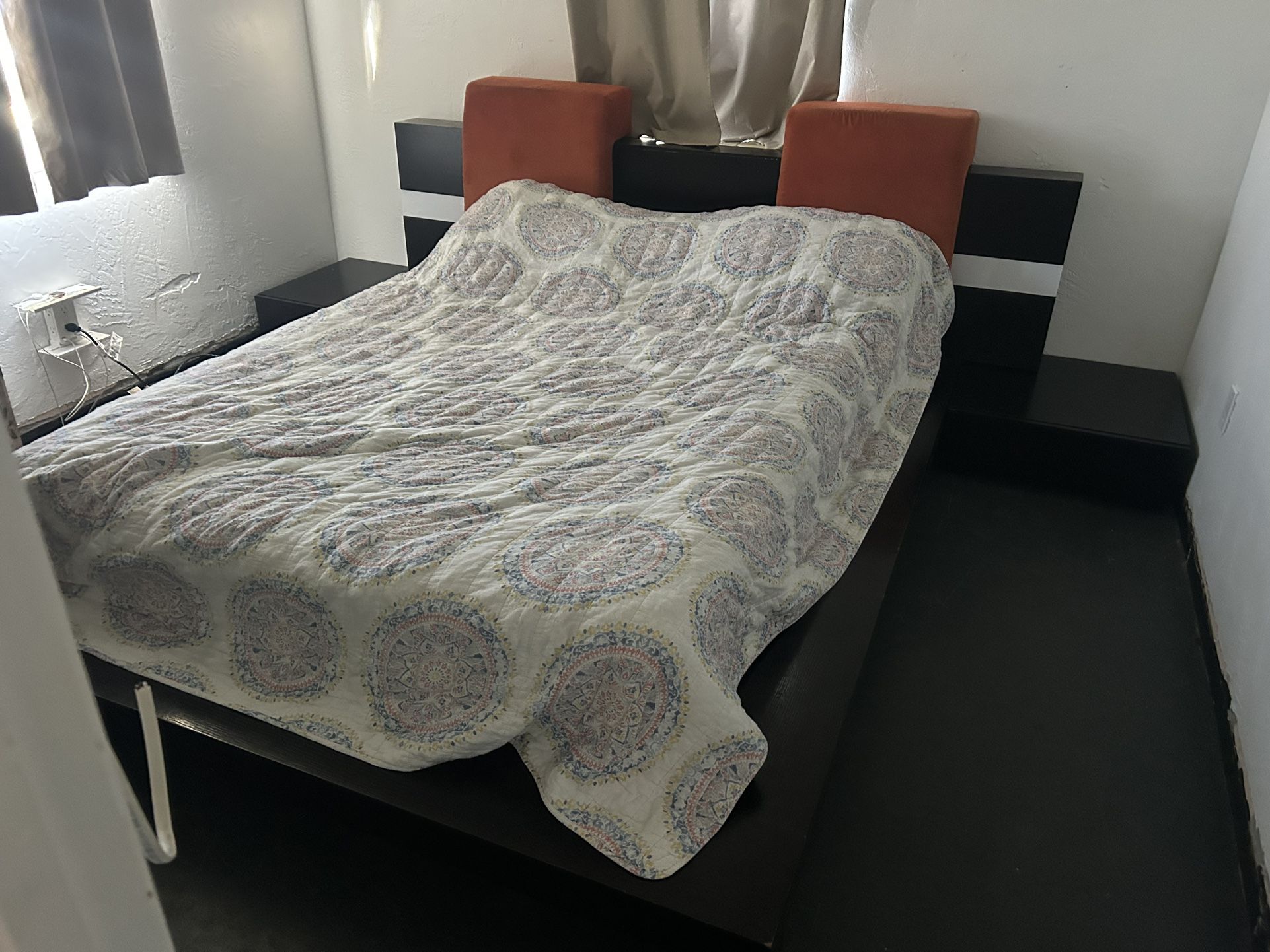 Queen Platform Bed