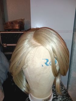 Lace front Blonde bob