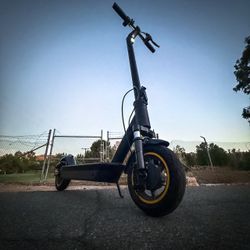 Electric scooter