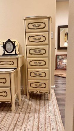 Vintage 4-Piece French Provincial Bedroom Set by Kemp Furniture
