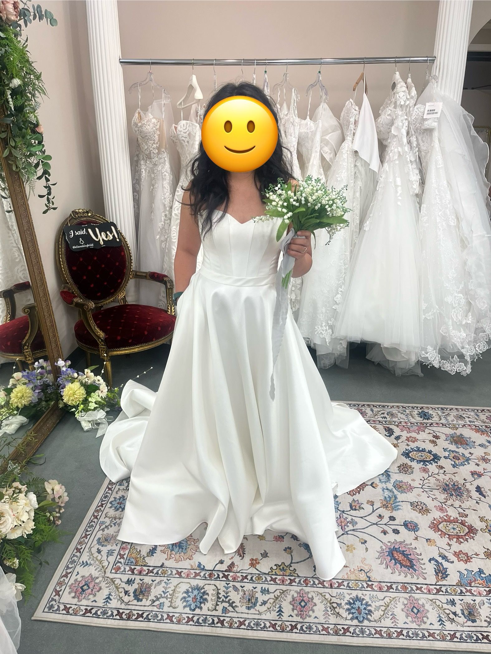 White Strapless sweetheart wedding Dress With pockets