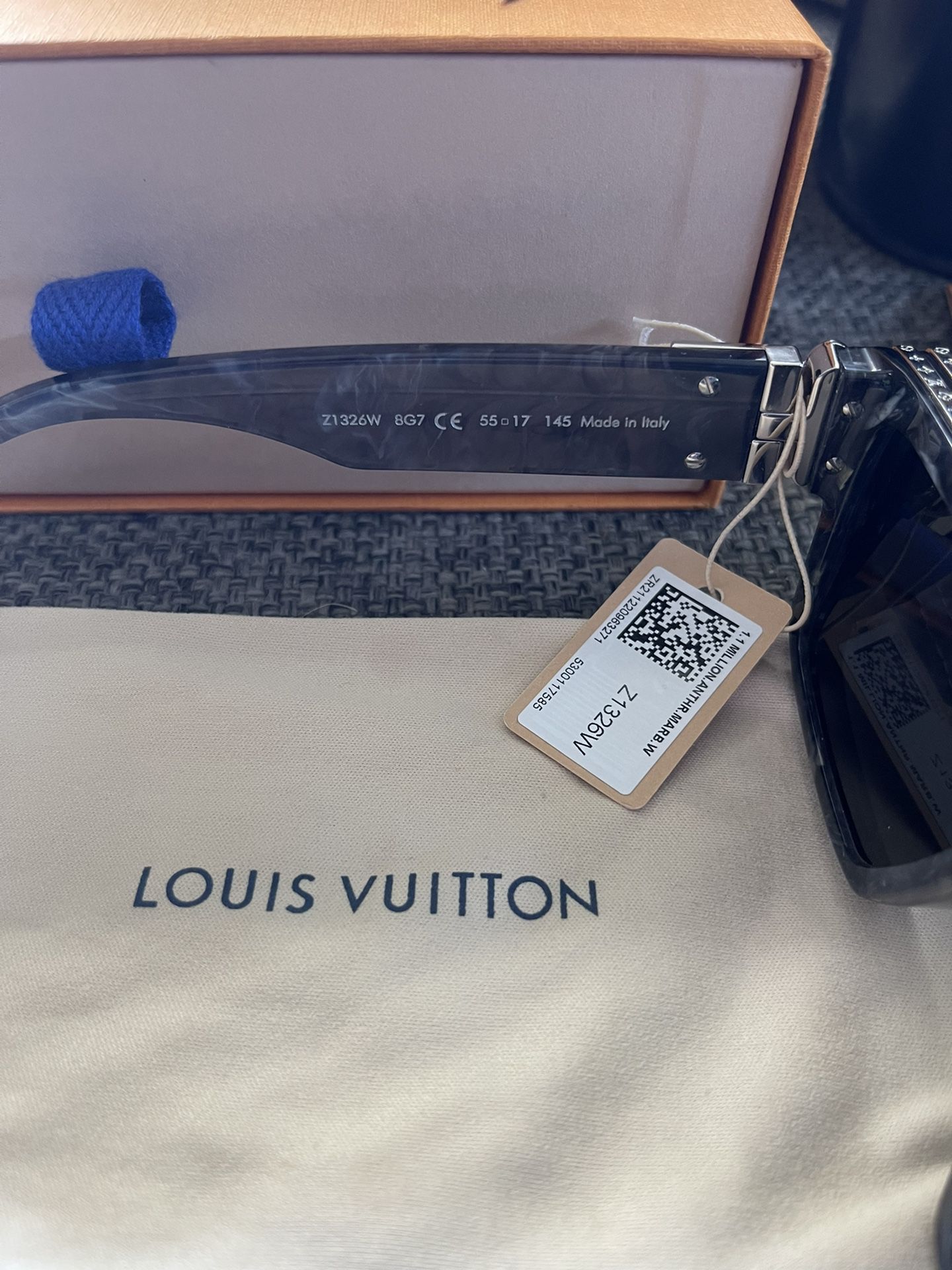 Louis Vuitton Millionaire Shades for Sale in Ridgefield, NJ - OfferUp
