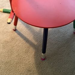 Crayola Table & Coat Rack