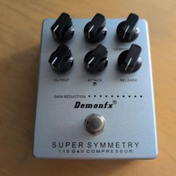 DemonFX  Super Symmetry ( Darkglass clone) bass/guitar compressor