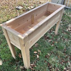 Raised Planter Box 30” Tall 🌼🌶️🥒🥦