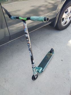 Mongoose scooter brand it's made for skating