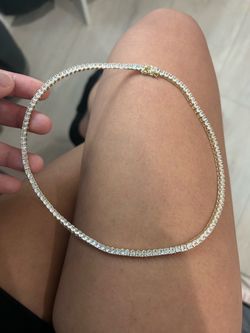 dainty necklace
