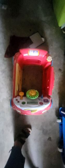 Baby learning car