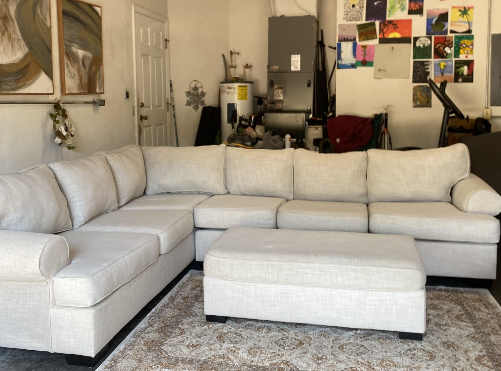 Comfy Large Sectional sofa with Ottoman, right arm