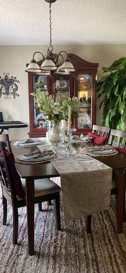 Dinning table set with china hutch