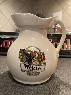 Vintage WELCH'S Pottery Pitcher Grape Juice Water jug