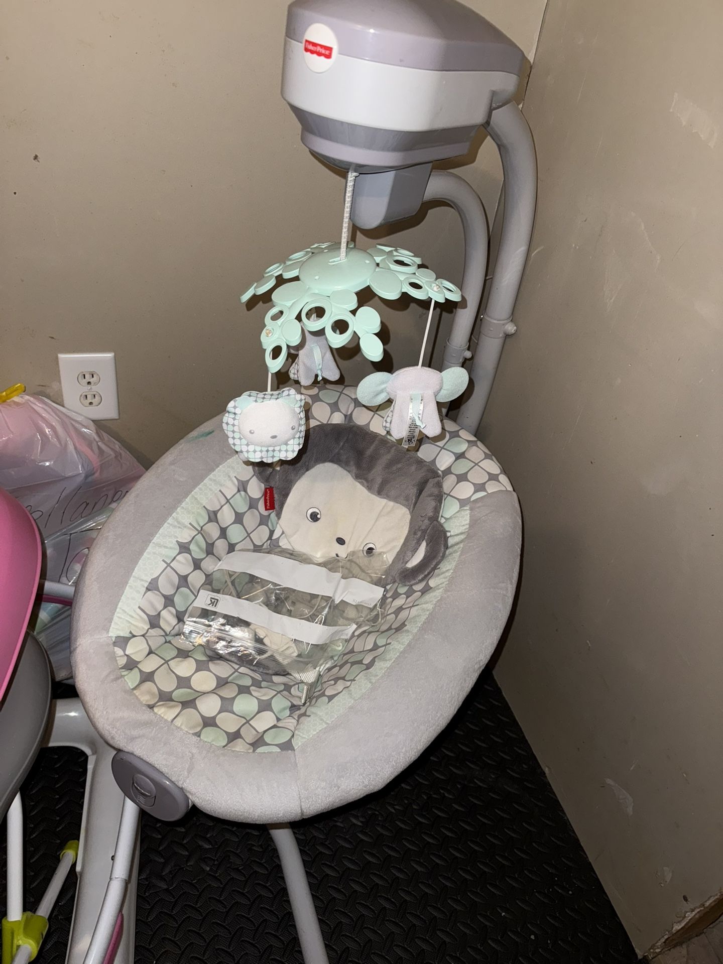 Baby swing 