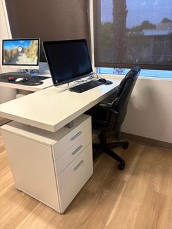 White Office Desk with 3-Drawer Pedestal with chair