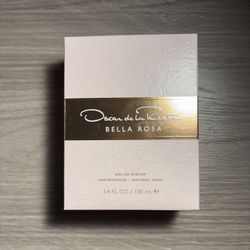 Oscar De La Renta Perfume 