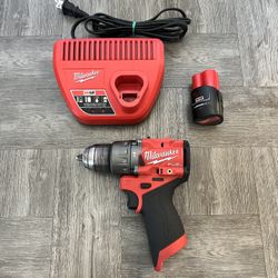 Milwaukee M12 Fuel Hammer Drill/Driver 