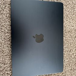 McBook air 13 M4 10c/8c GPU/16GB/ 256