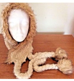 Hand Crochet Women Cable & Fake Fur Hood Hat Cream Or Ivory One Size