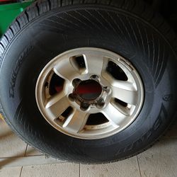 Rim&TireToyota Tacoma Like New 1 Pece