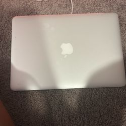 Apple Maccbook
