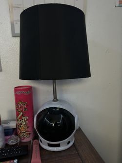 Astronaut helmet Lamp