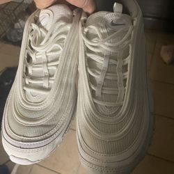 Sz 10.5 Nike 