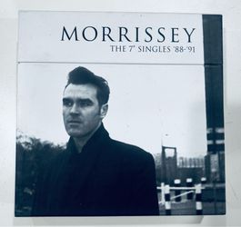 Morrissey box set of 7 inch singles out of print and very rare