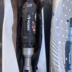 Husky 3/8 Ratchet AIR Tool