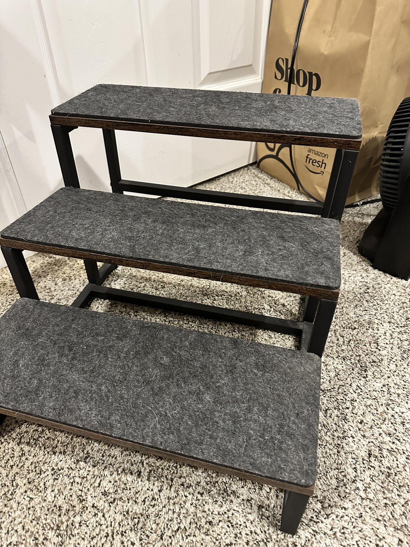 Excellent Condition Pet Stairs!