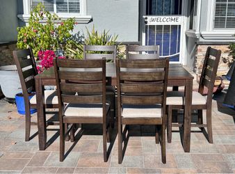 Dining table with 6 chairs