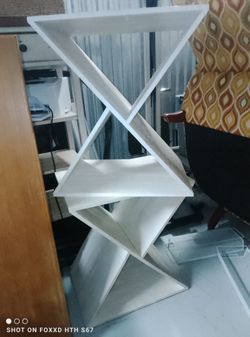 2 X Style End Tables
