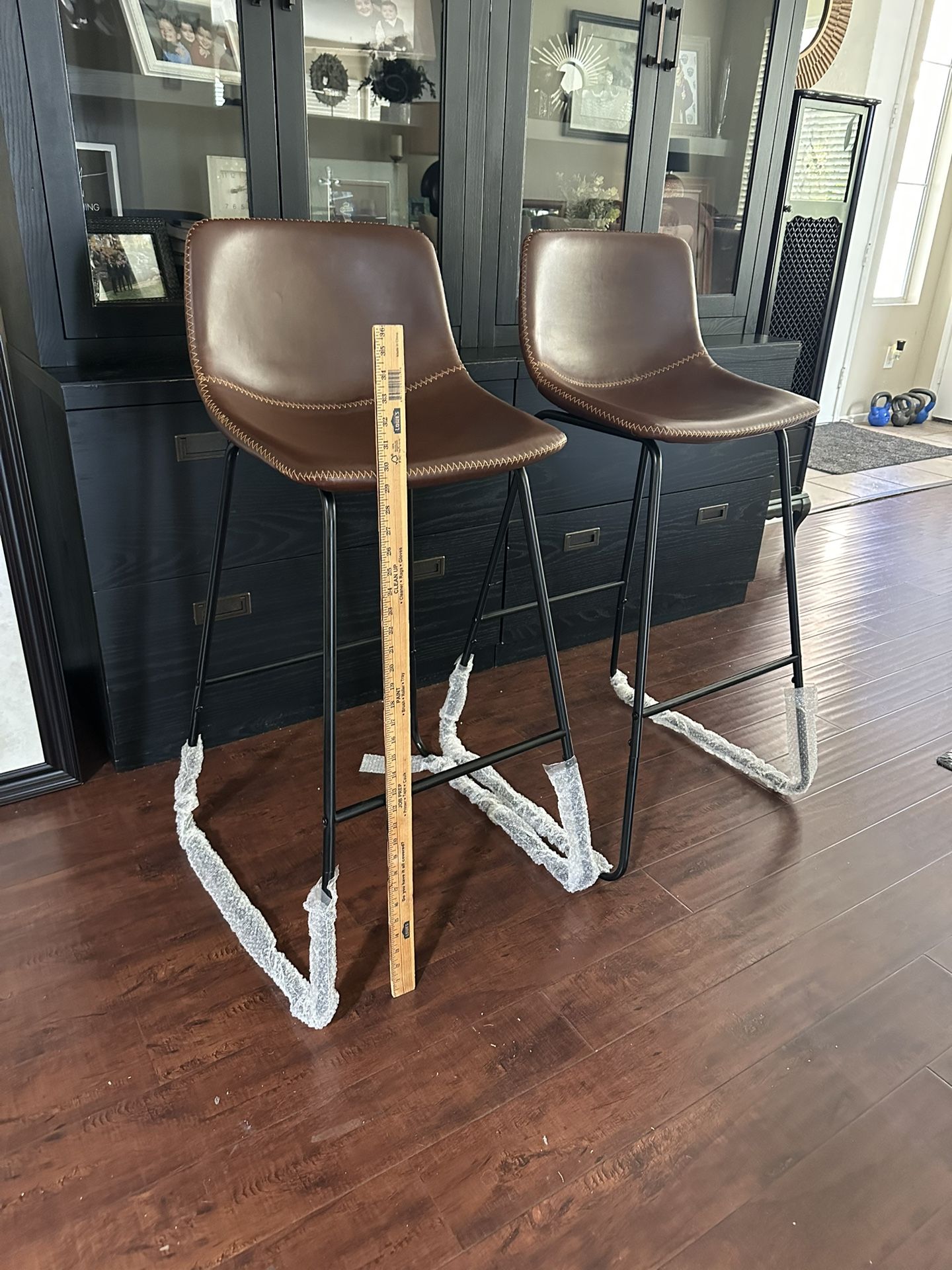2 Bar Height Stool Chairs