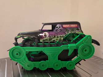Monster Jam Official Grave Digger Trax All-Terrain Truck NOT  Remote Control