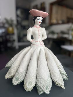 Lillian Vernon Vintage Ceramic Lady Figurine Holder - Napkin, Card, Handkerchief - Rare Retro Collectible