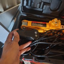 2 tons electric jack