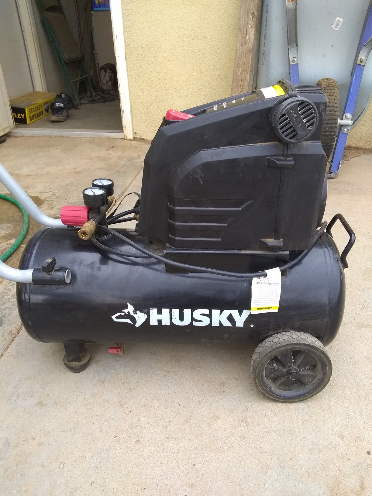 Husky air compressor