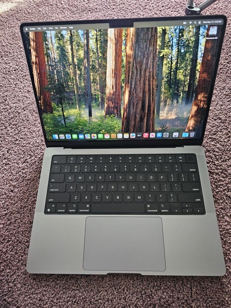 14 💻 Apple MacBook Pro M1 Pro 2021