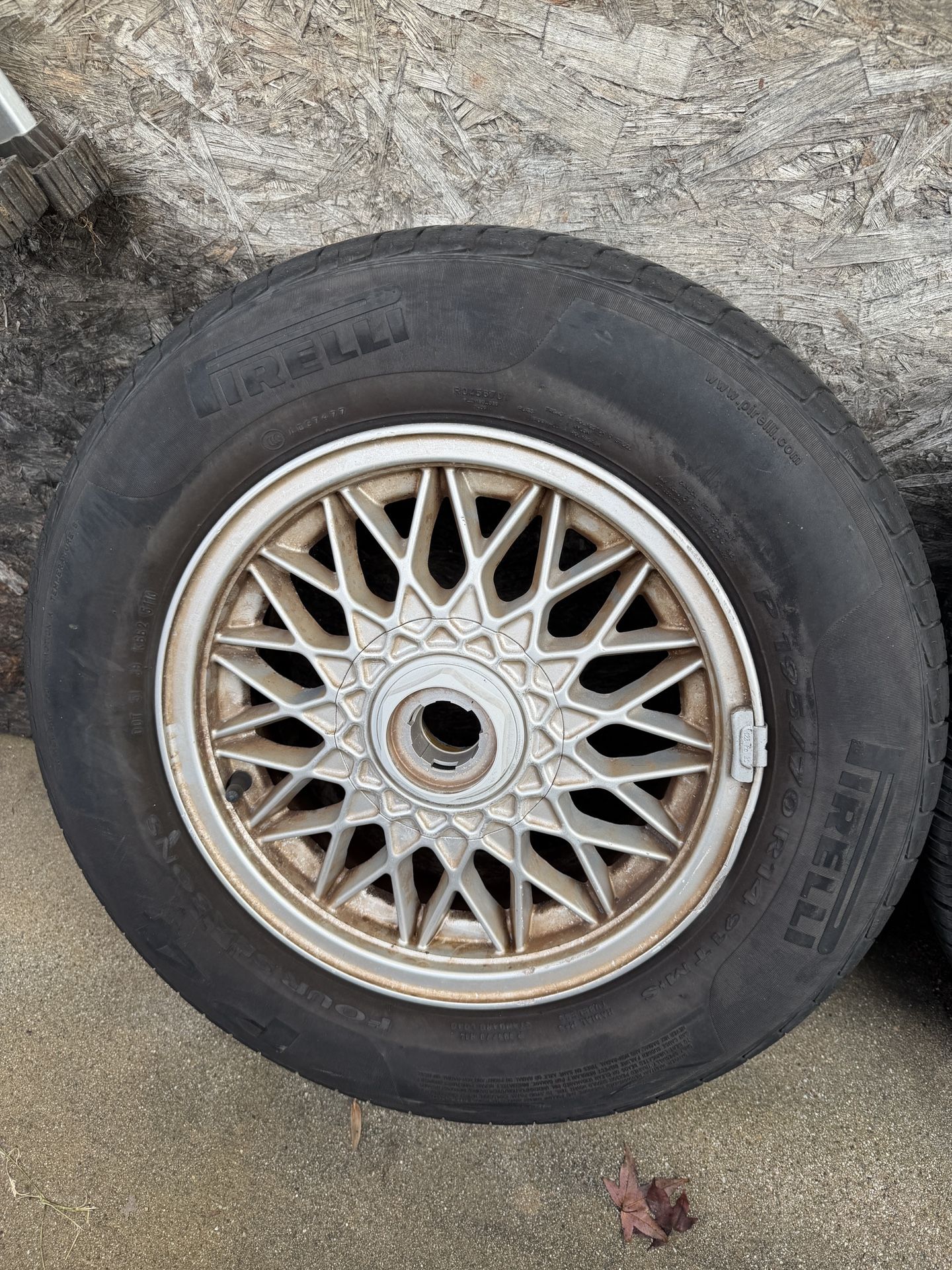 BMW E30 Basketweave Wheel And Tire