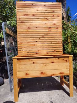 NEW CUSTOM CEDAR ELEVATED PLANTER W/ TALL PRIVACY TRELLIS