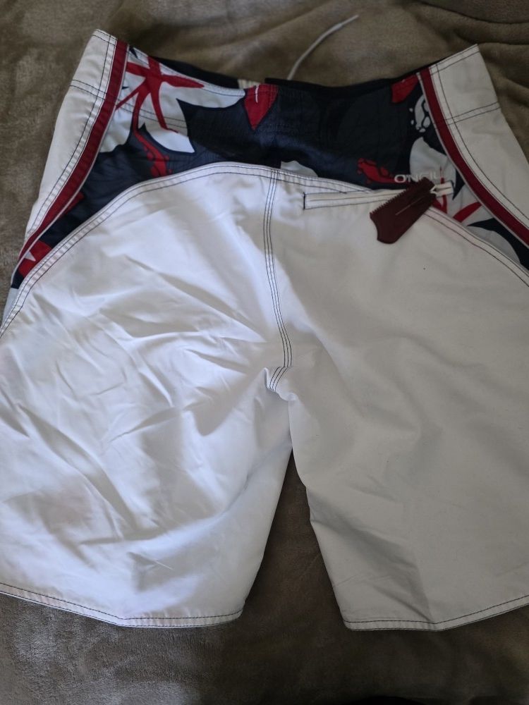 O'NEIL BOARD SHORTS SIZE 34