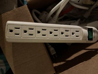 6 Ac Plug Extensions With A 35 Foot Cord 