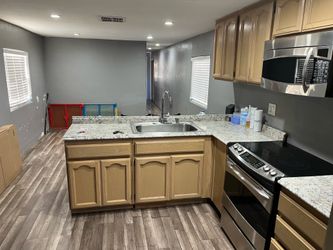 2 Beds 1 Bath - House