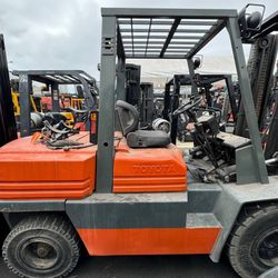 FORKLIFT CLEARANCE!! WARRANTY!!